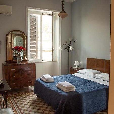 Battisti 18 Vintage Rooms Palermo Eksteriør billede